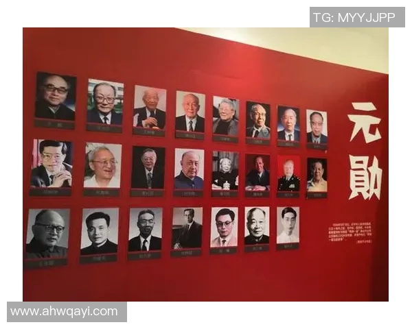 玩出名堂的足球明星背后的奋斗故事与荣耀时刻