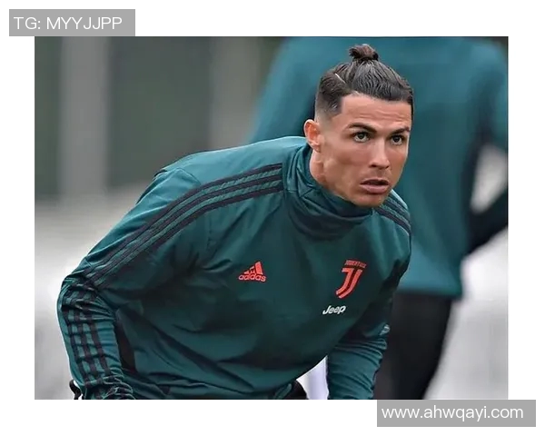 足球明星头上立个小辫的时尚潮流与个性表达探讨